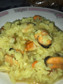 Una foto de Paella