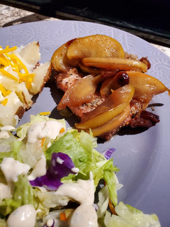 A picture of Cranberry Apple Pork Chops.