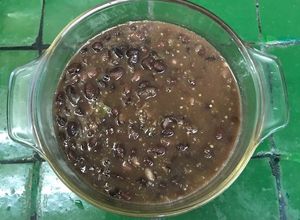 Una foto de Frijoles entomatados