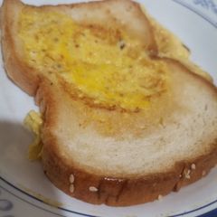 A picture of Bread omelette.
