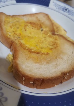 A picture of Bread omelette.