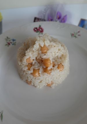 A picture of Chickpeas Curry Rice.