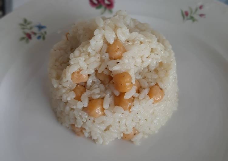 Recipe of Homemade Chickpeas Curry Rice