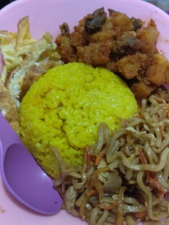 Cara Simple Membuat Resep  Nasi Kuning Praktis masak pakai Magicom yang Bisa Manjain Lidah, Lezat Sekali