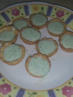 Una foto de Tartaletas rellenas de mousse de limón y menta