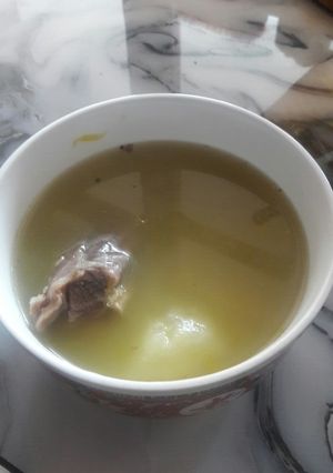 Una foto de Caldo de cordero con quinua