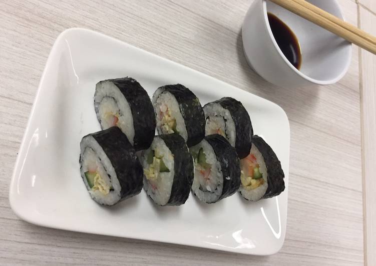 Cara Membuat Simple Sushi Roll Yang Renyah