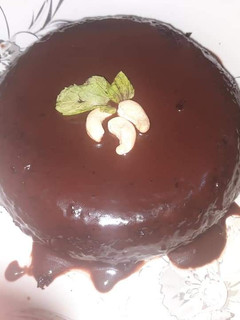 சாக்கோ டிரஃபிள் கேக்(choco truffle cake recipe in tamil) செய்முறை முக்கிய புகைப்படம்