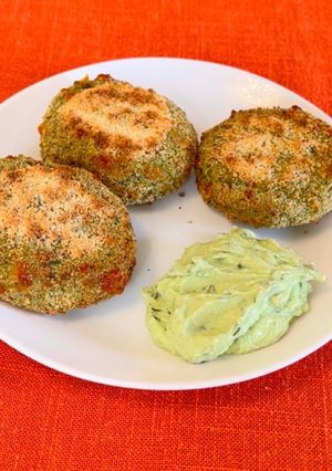 A picture of Broccoli Patties with Avocado and Feta Sauce (Healthy Version).