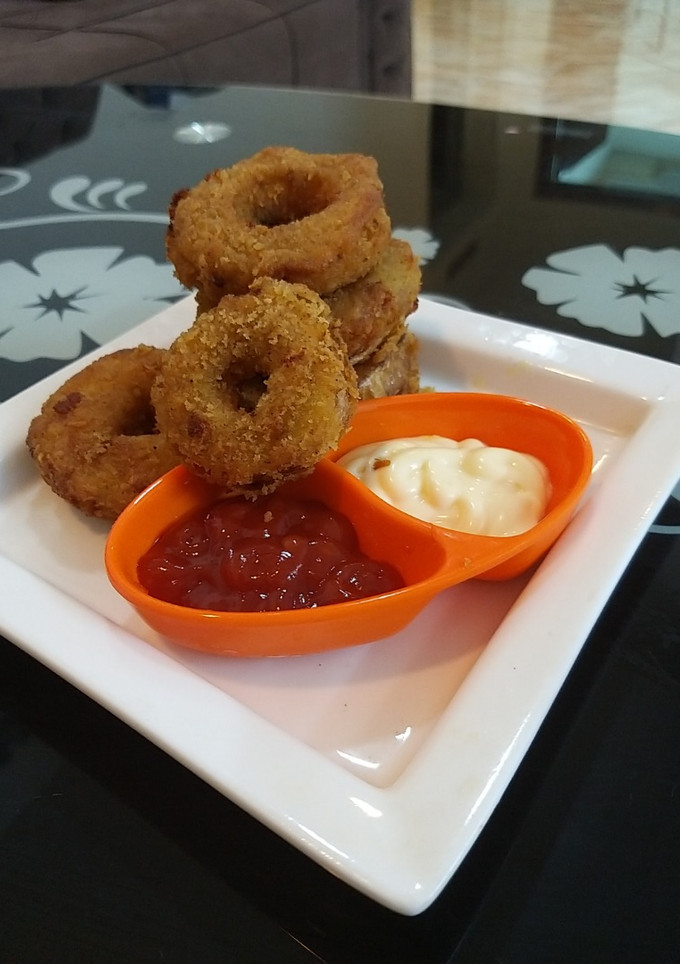 வெங்காய(சிக்கன்,சஸ்) டோனட் (Onion Donut Recipe in Tamil) செய்முறை முக்கிய புகைப்படம்