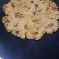 A picture of Halwa paratha.