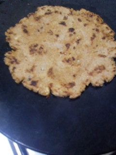 A picture of Halwa paratha.