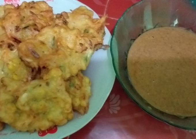 Bagaimana Menyiapkan Bakwan jagung(keriuk di luar,lembut di dalam) yang Menggugah Selera