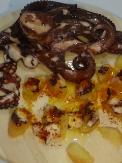 Una foto de Pulpo cantabro al estilo gallego