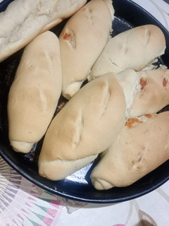 Una foto de Pan francés relleno de queso
