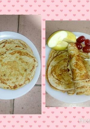 A picture of Fruit Oatmeal pancakes.