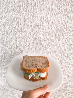 Una foto de Sándwich de aguacate