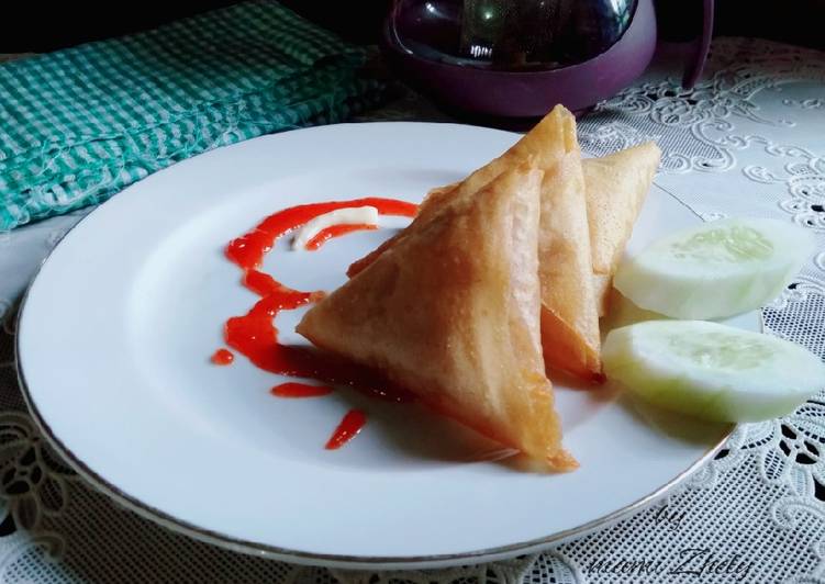 Cara Gampang Membuat Samosa Bihun Kornet Anti Gagal