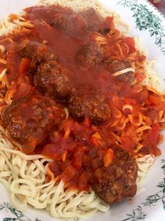 Una foto de Albóndigas de carne en salsa de tomate