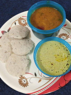 A picture of Idli sambhar.