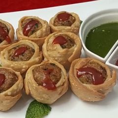 A picture of Aloo Rose Samosa.