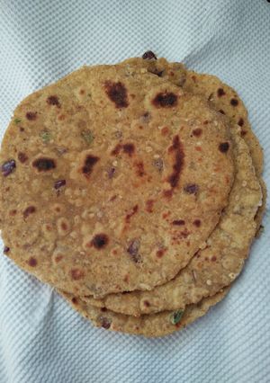 A picture of Baigan thepla.