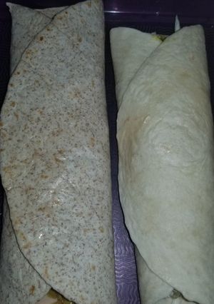 A picture of Chicken shawarma.