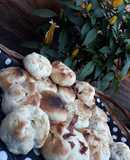 Pancitos saborizados de salame, queso rallado, orégano y cebolla