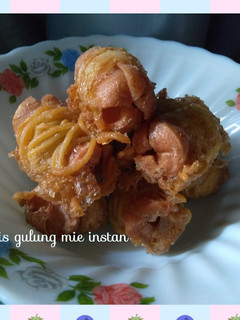 Foto resep Sosis gulung mie instan