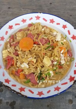 Foto resep Seblak mie bahan seadanya
