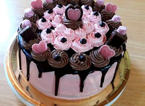 Una foto de Drip cake 2