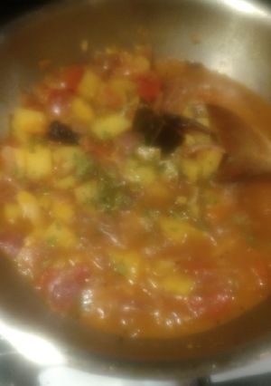 A picture of Aloo curry.
