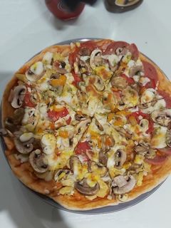 عکسی از دستور پیتزا خانواده دو فصل چیکن و پپرونی