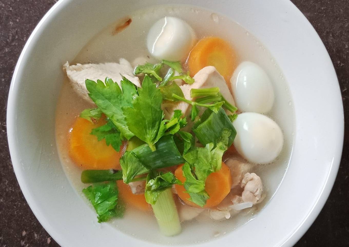 Sop ayam puyuh