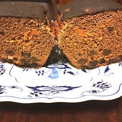 A picture of California Farm Spice Cake.