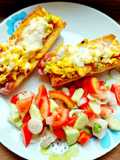 Omletă în baghetă, cu salată de primăvară