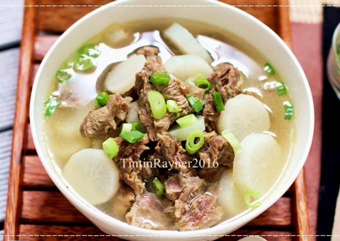 Resep Sup Lobak Sapi Bening Simpel Ala Oma Oleh Tintin Rayner Cookpad