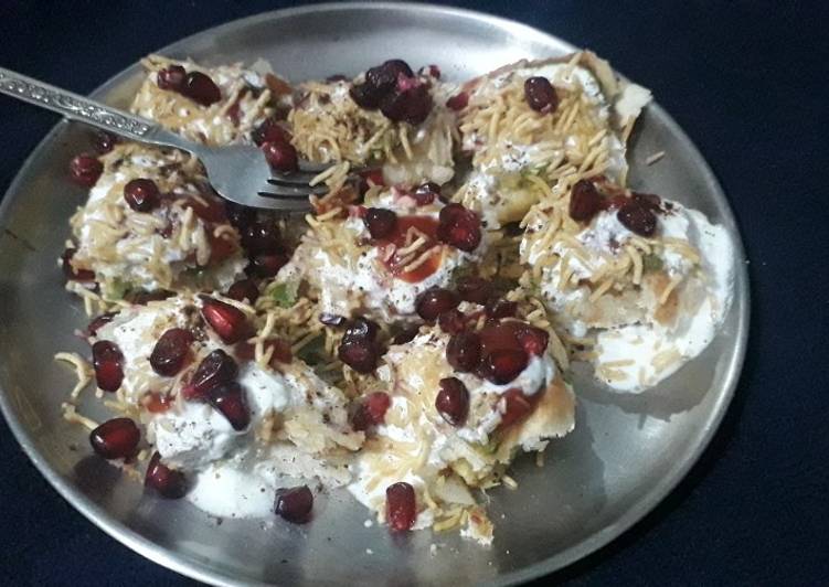 Stuffed pav chaat