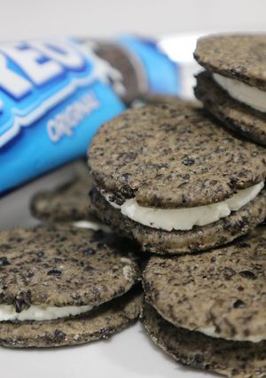 Una foto de Falsas galletas oreo