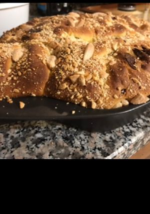 Foto di Colomba pasquale al cioccolato fondenete