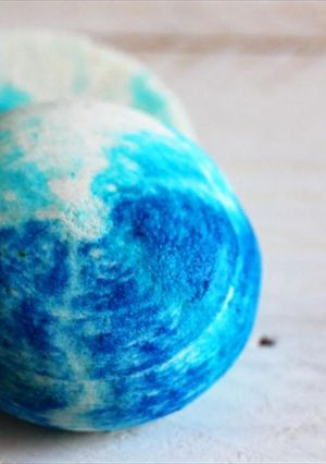 Una foto de Macarons italianos azul mar. Video Tutorial
