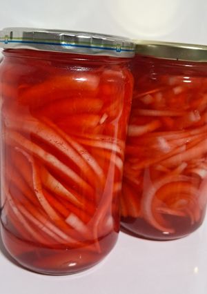 عکسی از دستور ترشی پیاز سفید