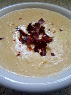 Újhagymás kukoricakrémleves recept fotója