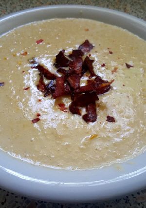Újhagymás kukoricakrémleves recept fotója