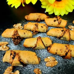 Chocolate Walnuts Rugelach without oven A picture of Chocolate Walnuts Rugelach without oven.
