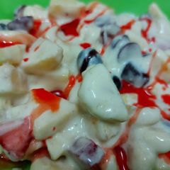 A picture of Creamy fruit chaat..