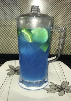 A picture of Blue Hawaiian cocktail.