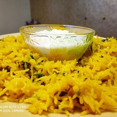 A picture of Turmeric peas Rice.