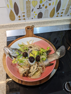 減醣料理:七年漬梅清蒸鱸魚 的食譜成品照片