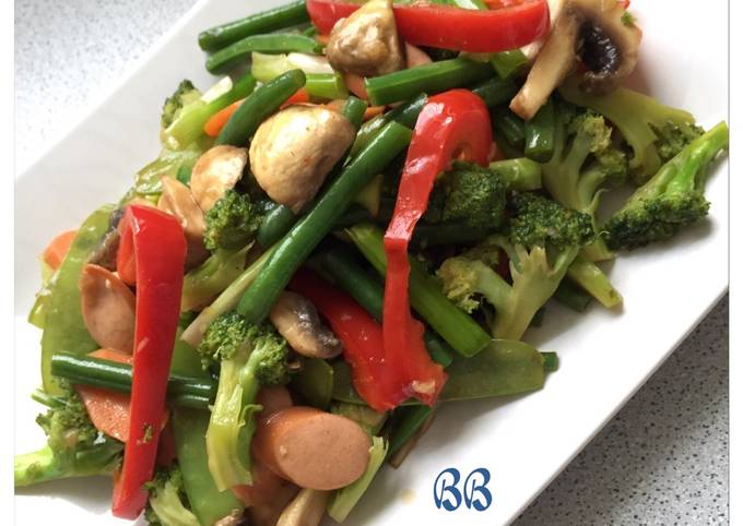 Tumis sayuran brokoli-buncis-jamur (menu sahur/buka puasa)
